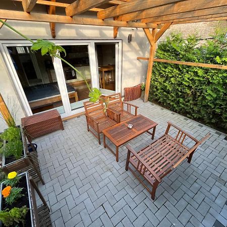 Ferienwohnung Im Stadtzentrum Von Bernau - Komfortable Wohnung Mit 2 Zimmern, Bad, Spuelmaschine, Waschmaschine, Komplette Kueche, Wlan, Terrasse, Ruhige Lage Bernau bei Berlin Zewnętrze zdjęcie