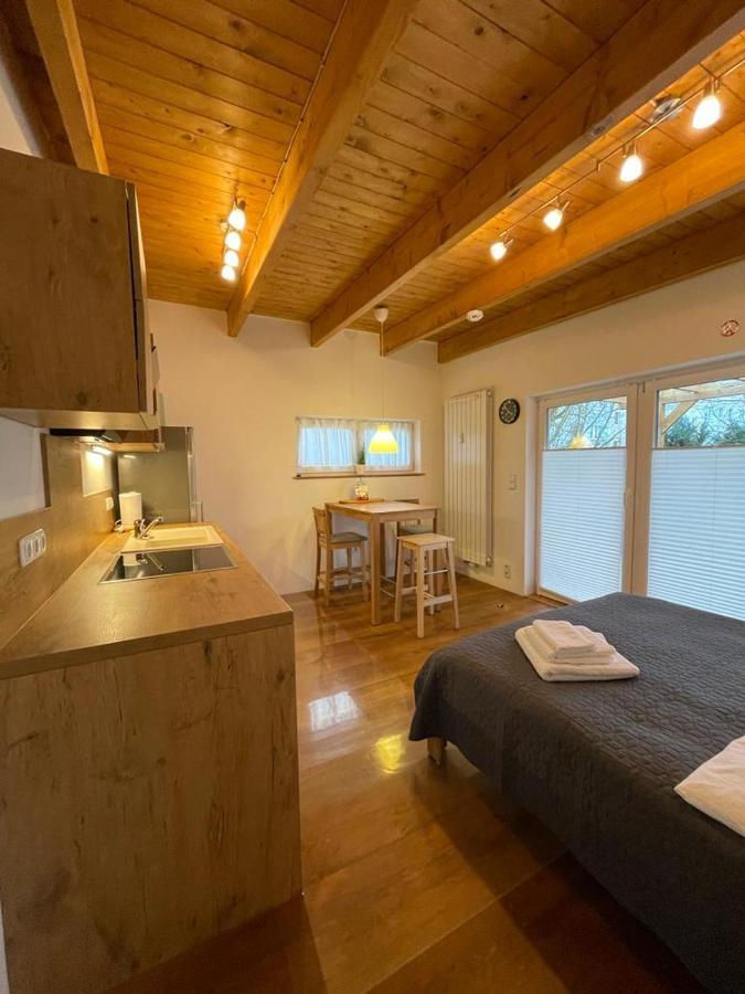 Ferienwohnung Im Stadtzentrum Von Bernau - Komfortable Wohnung Mit 2 Zimmern, Bad, Spuelmaschine, Waschmaschine, Komplette Kueche, Wlan, Terrasse, Ruhige Lage Bernau bei Berlin Zewnętrze zdjęcie