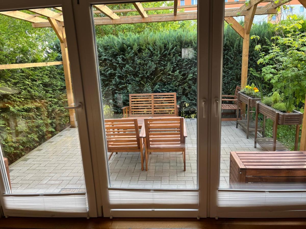Ferienwohnung Im Stadtzentrum Von Bernau - Komfortable Wohnung Mit 2 Zimmern, Bad, Spuelmaschine, Waschmaschine, Komplette Kueche, Wlan, Terrasse, Ruhige Lage Bernau bei Berlin Zewnętrze zdjęcie